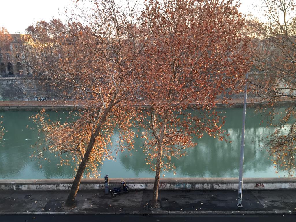 Over The Tiber Loft Rome Bilik gambar