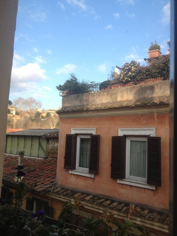 Over The Tiber Loft Rome Bilik gambar